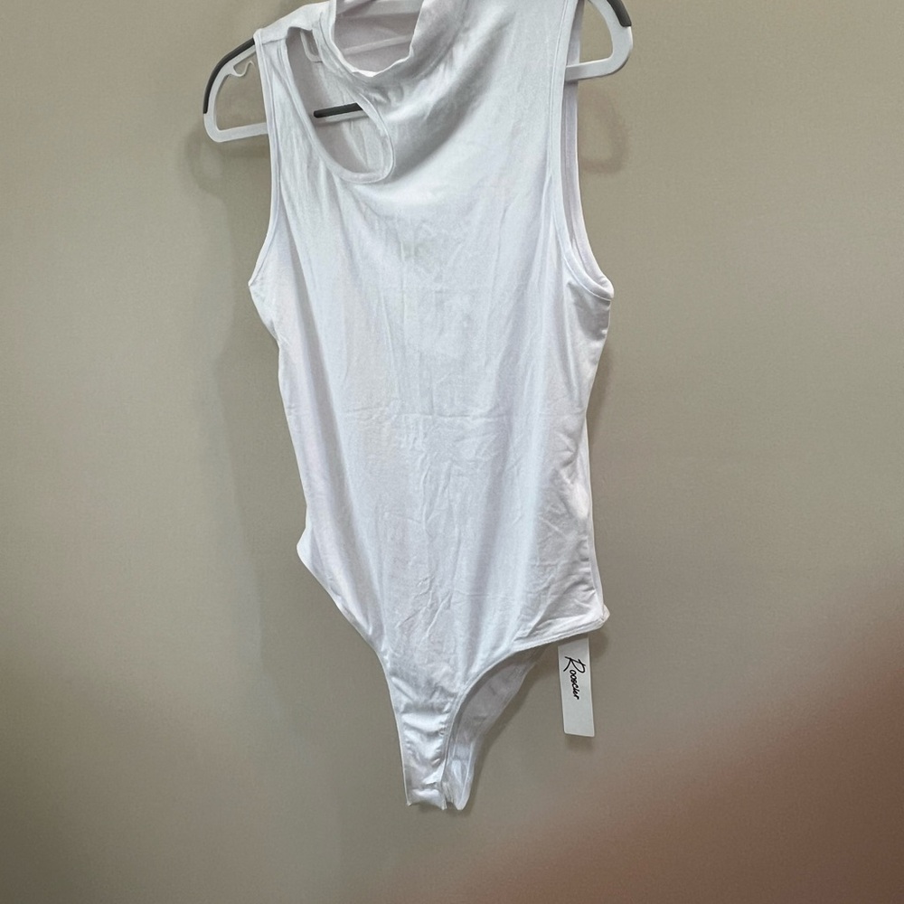 Rooscier White Sleeveless One-Piece Bodysuit with cut out on right side Size M